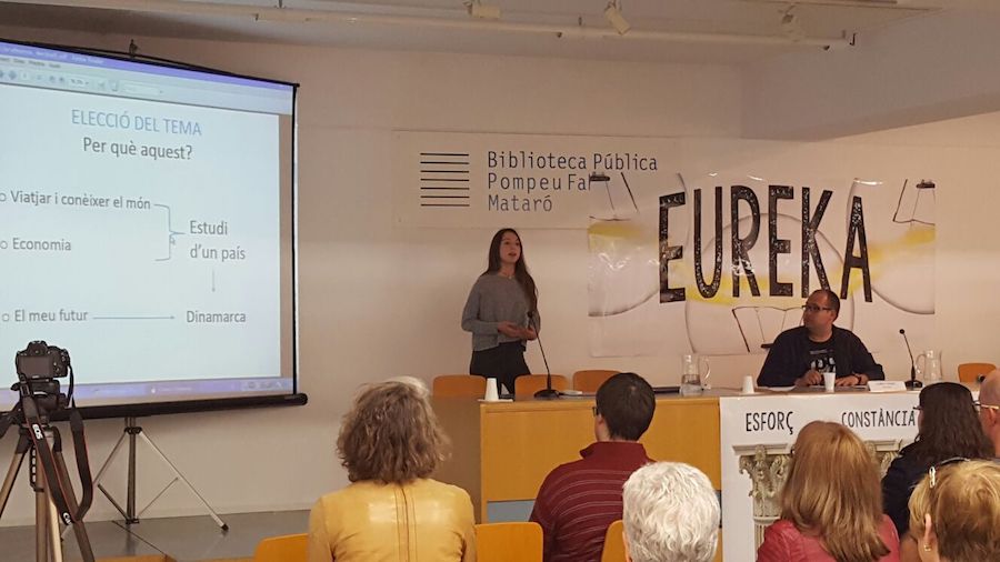 Presentacions en públic a una classe de Batxillerat Escola Meritxell de Mataró